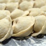 和商コーポレーションなどの餃子は今や国際的なおかずに